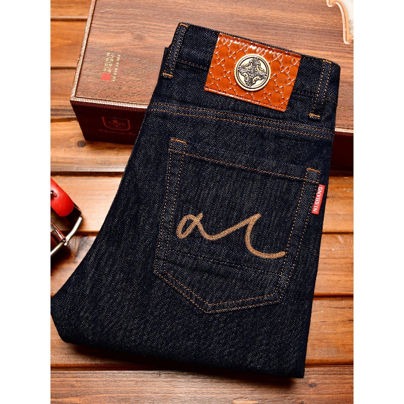 Levis Jeans 501 - Celana jeans biru tua pria model